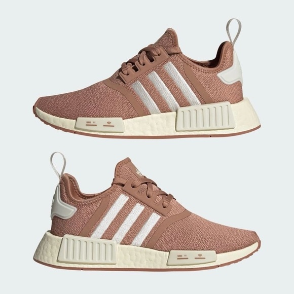 Adidas CLAY STRATA OFF WHITE NIB - Picture 1 of 12